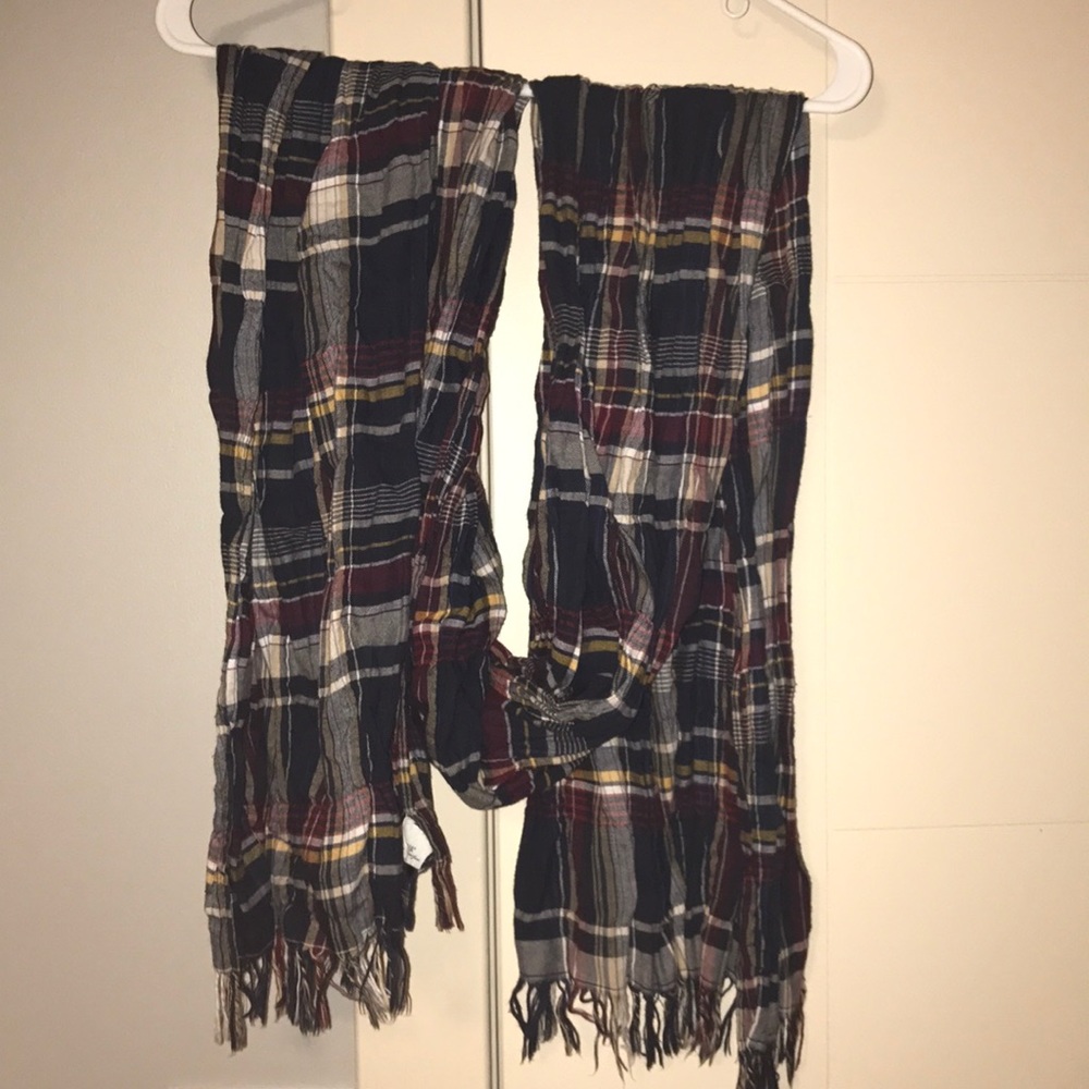 Plaid scarf